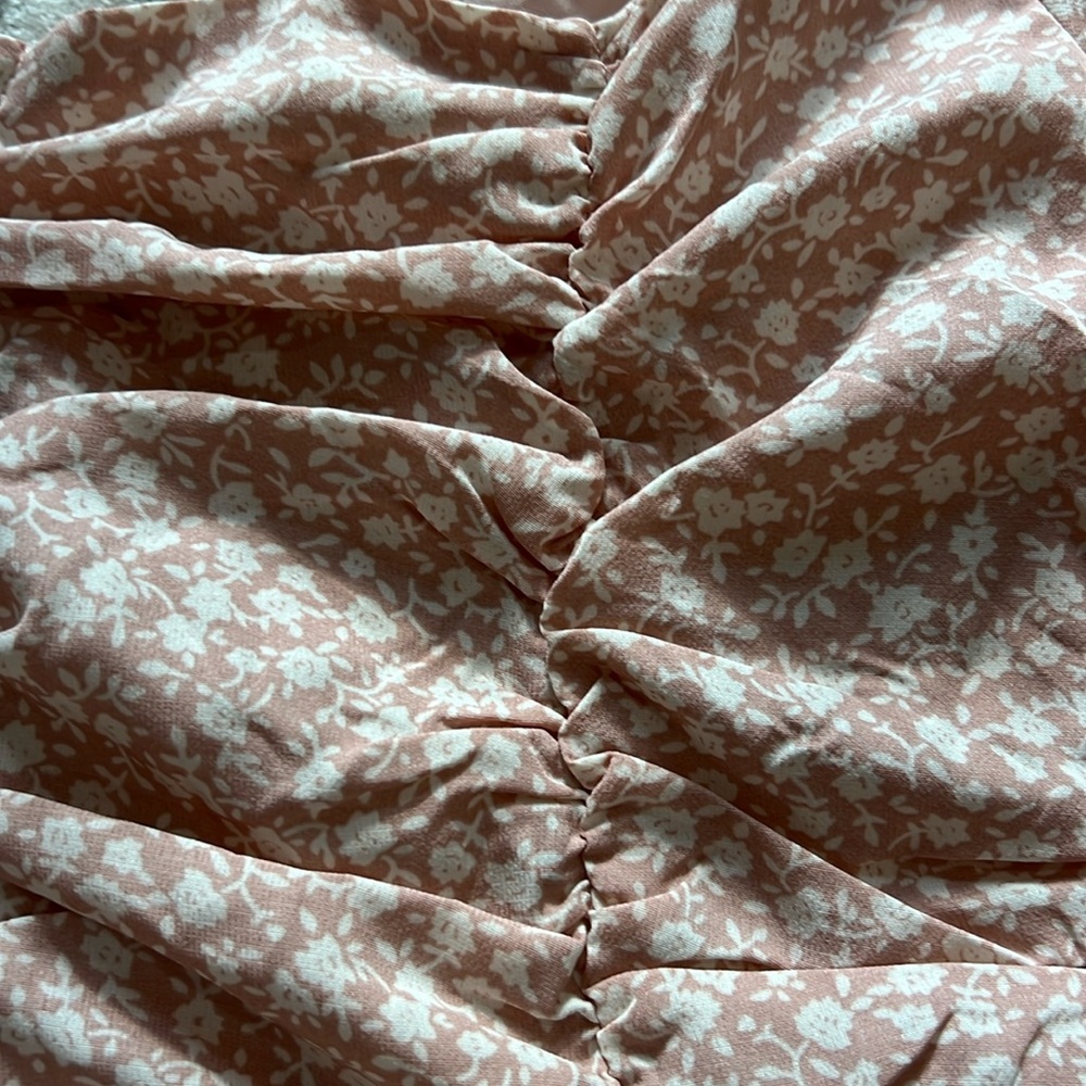 Pink floral dress 🌸🩷